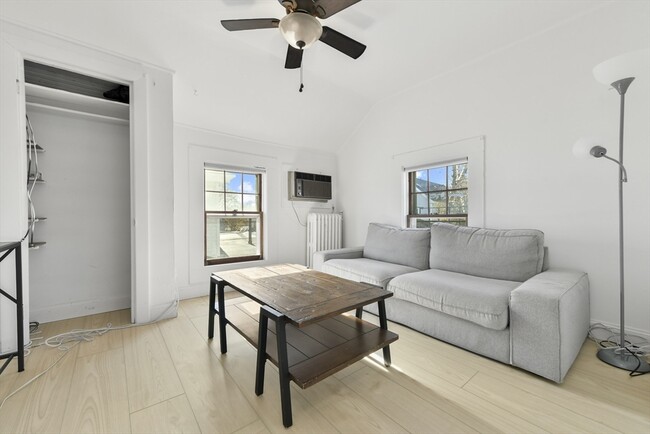 Photo - 23 Tafts Ave Apartment Unit #2