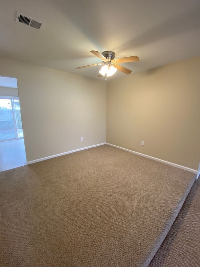 Photo - Charming Crofton Mews Condo