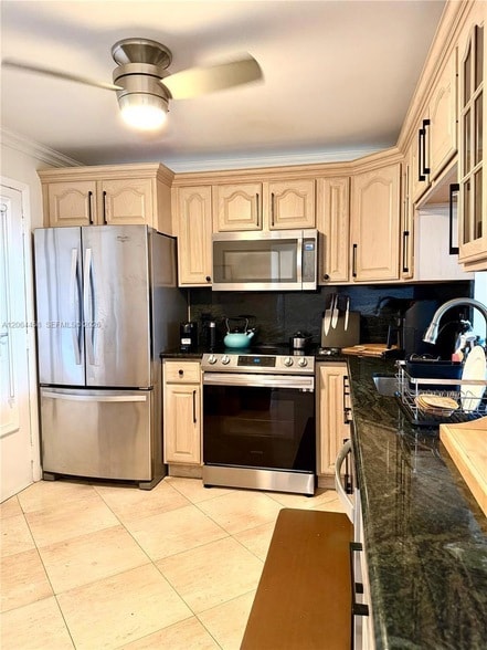 Photo - 3750 NE 169th St Unit 311