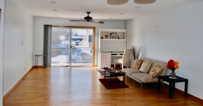 Photo - 4710 Euclid Ave Unidad 2D