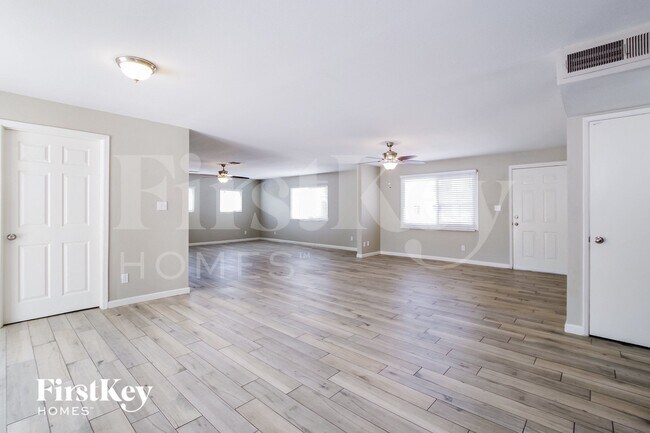 Photo - 13227 N 40th Pl