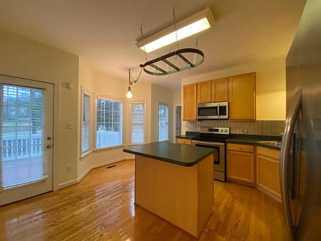 Photo - 210 Kelly W Dr