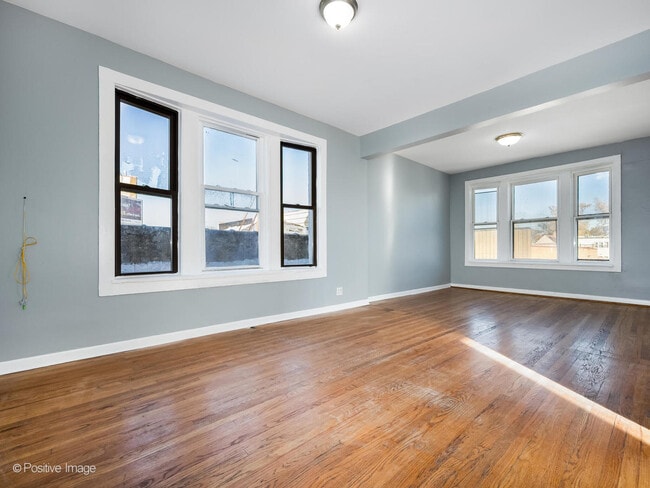 Photo - 4024 N Kedzie Ave Unit 2