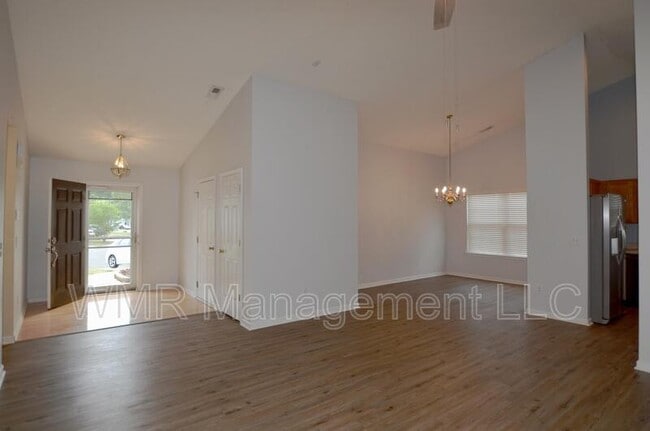 Photo - 2011 Oakbriar Cir