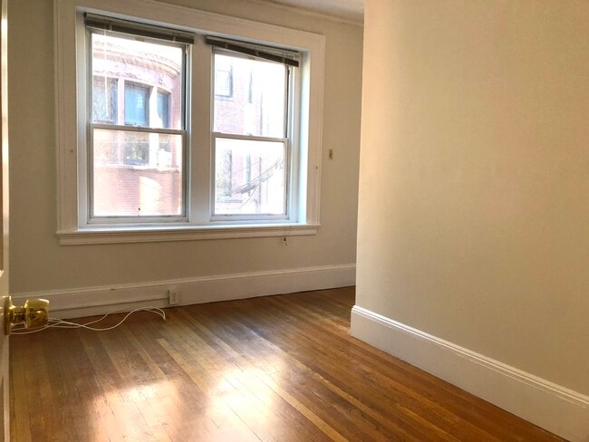 Photo - 12 Fairfield St Unidad 2A