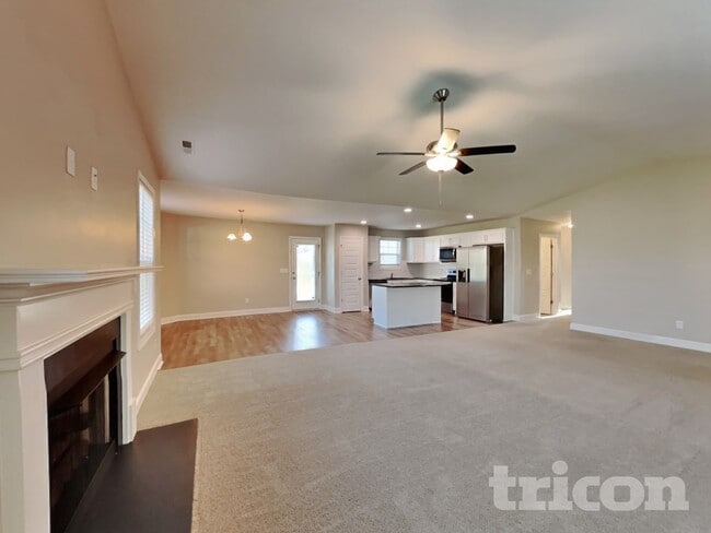 Photo - 85 Arrow Ln