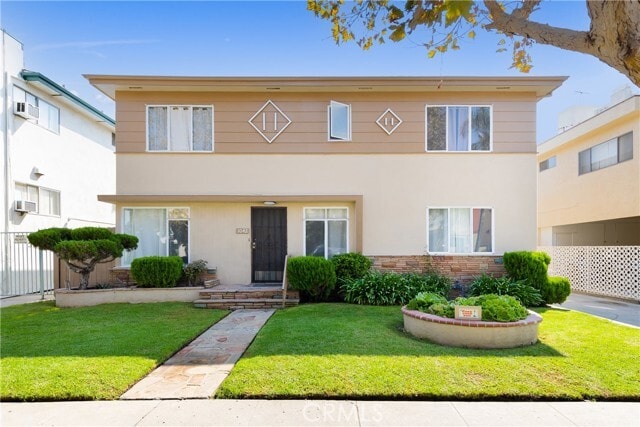Building Photo - 1042 S Sherbourne Dr Rental