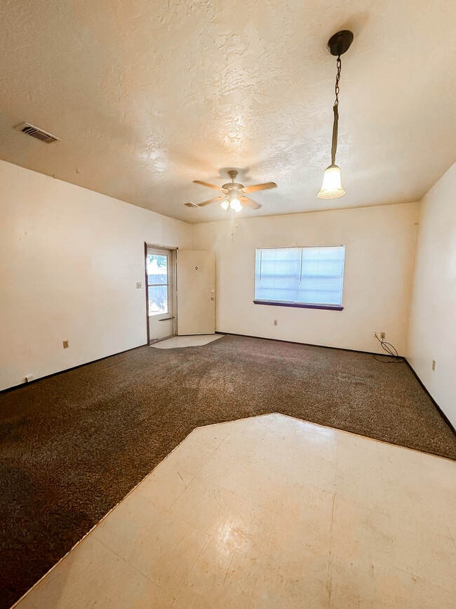 Photo - 2602 SW D Ave