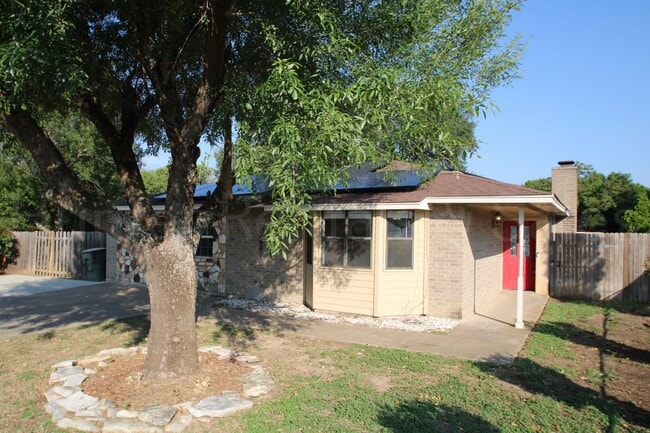 Photo - Spacious 4-Bedroom Home with Bonus Room, L...
