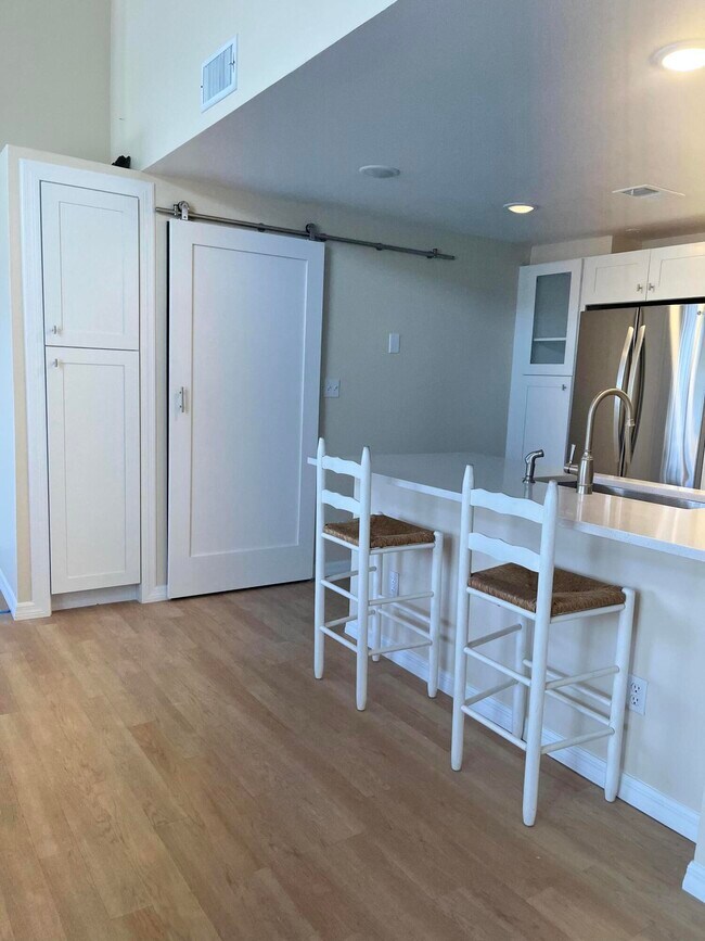 Photo - 301 Mainsail Cir