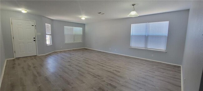 Photo - 749 Marino Ct