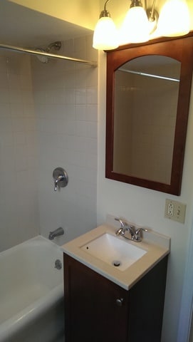 Photo - 5508 W Barry Ave Unit 2