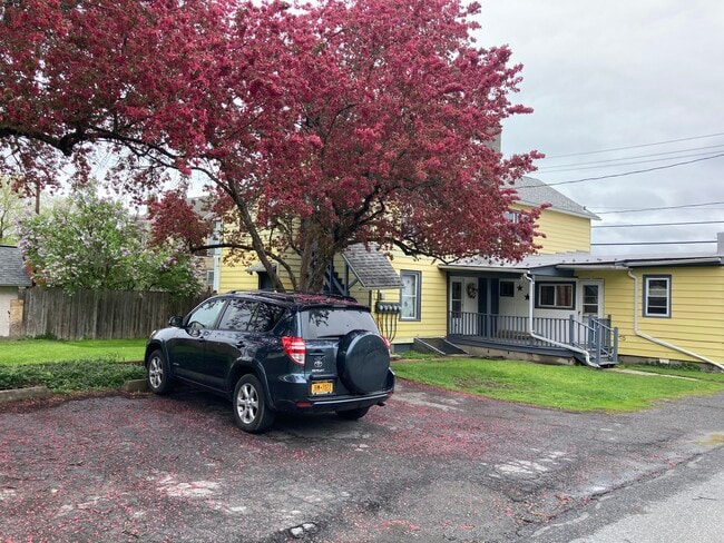 157 Hudson Ave - 157 Hudson Ave Unit B