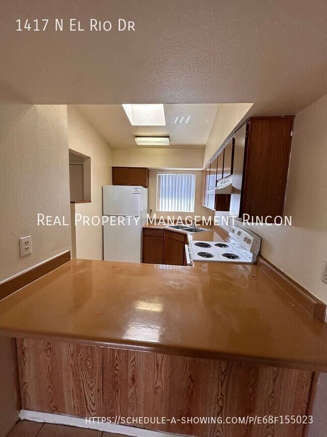 Photo - 1417 N El Rio Dr