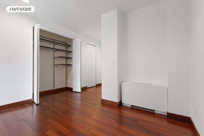 Photo - 305 E 63rd St