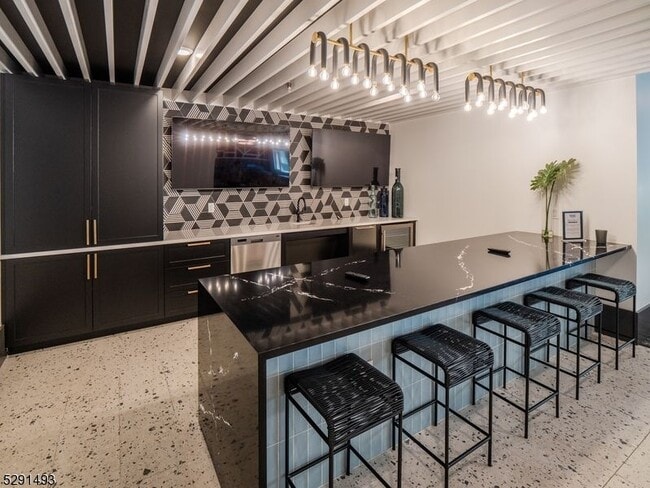 Photo - 173 Morris St Unit 413