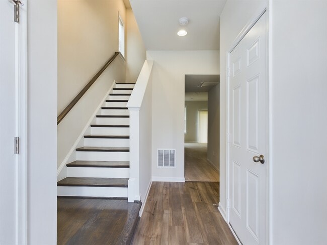 Photo - 25 Chester Ct