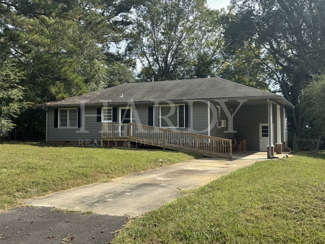 Building Photo - G Gaston Family Trust Unit 417 Robinhood Rd