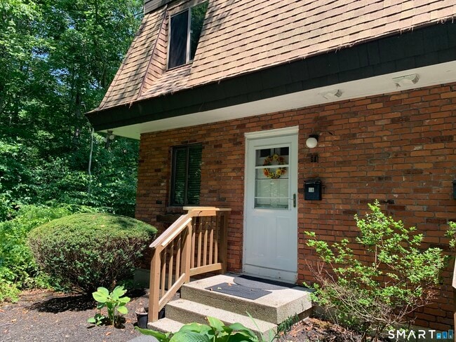Photo - 11 King Arthur Dr Unit 5A