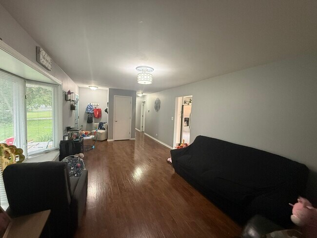 122 Gall Ln