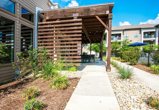 Photo - Loretto at Creekside