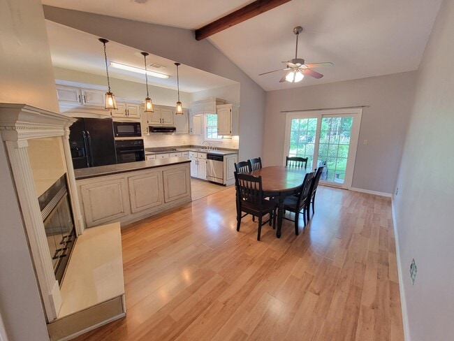 Photo - 2225 Prytania Cir