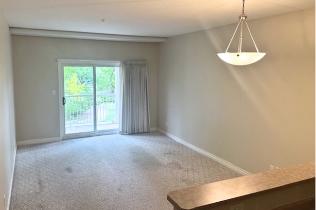 Photo - 9914-9101 101 Ave Unité 308