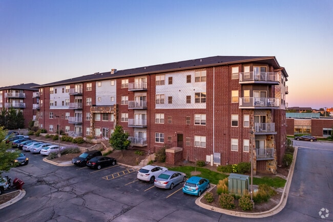 Photo - Six Points Apts