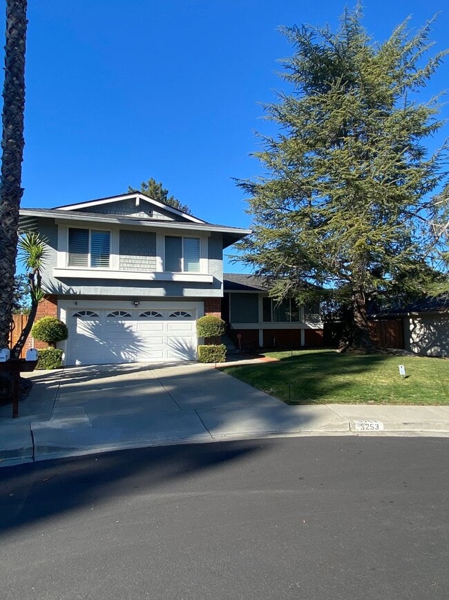 Building Photo - Pleasanton Vintage Hills Two Story Home 4 ...