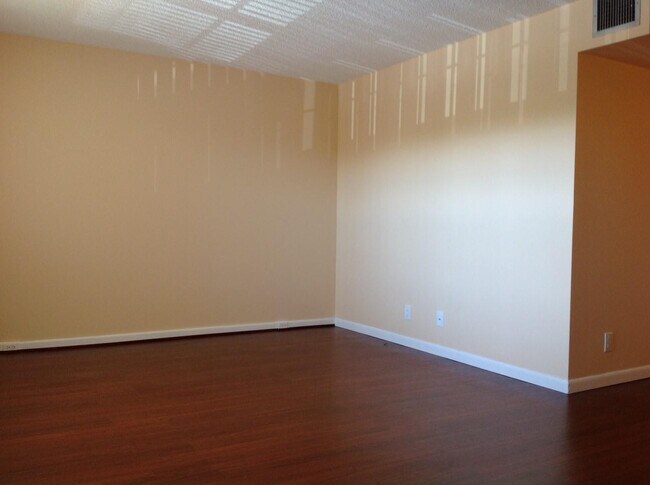 Photo - 1805 Eleuthera Point Unit J2