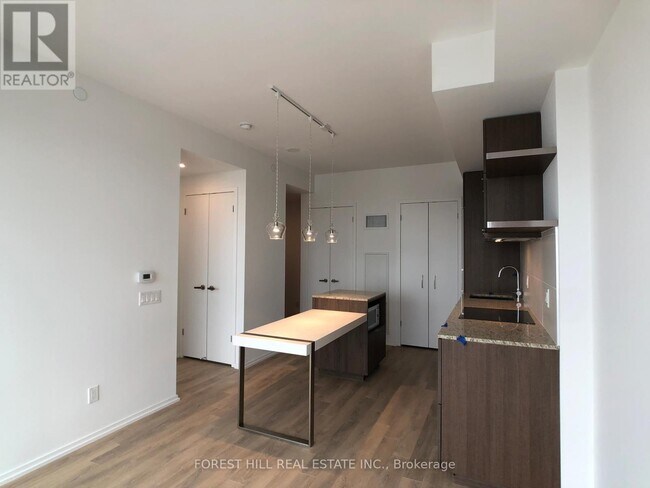 Photo - 197 Yonge St Unité 5301