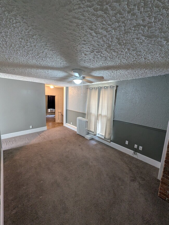 Photo - 130 1/2 W North St