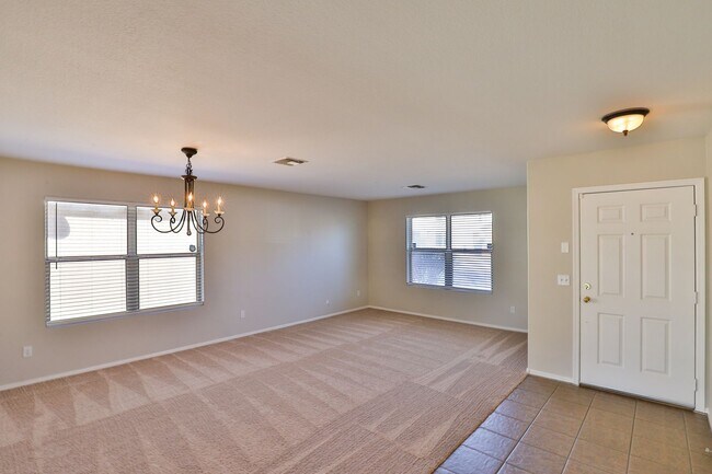 Photo - Single story