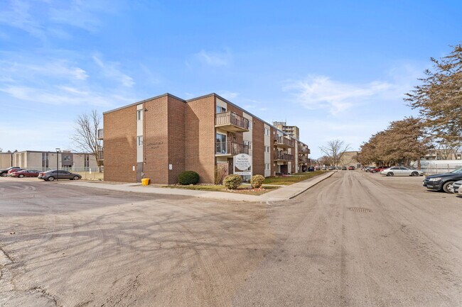 Photo - Riverview Park Apartments