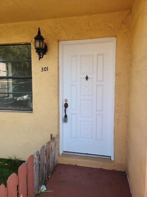 Photo - 2221 W 52nd St Unit 301