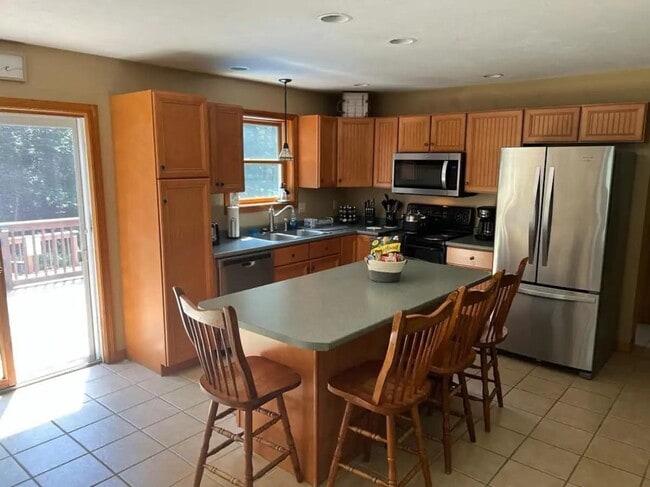 Photo - 61 Westwood Dr