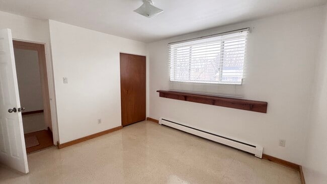 Photo - 11 Devitt Av S