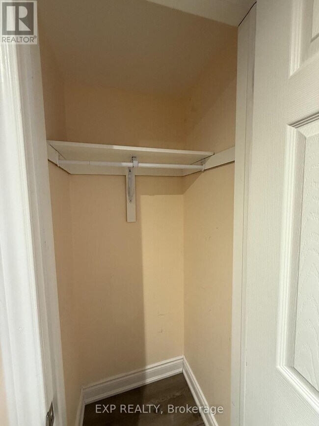 Photo - 37 Jasper Crescent