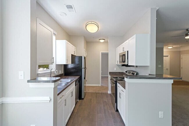 Photo - Falls Pointe at the Park Apartments