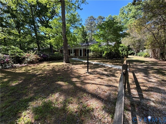 Photo - 4624 Bruce Rd