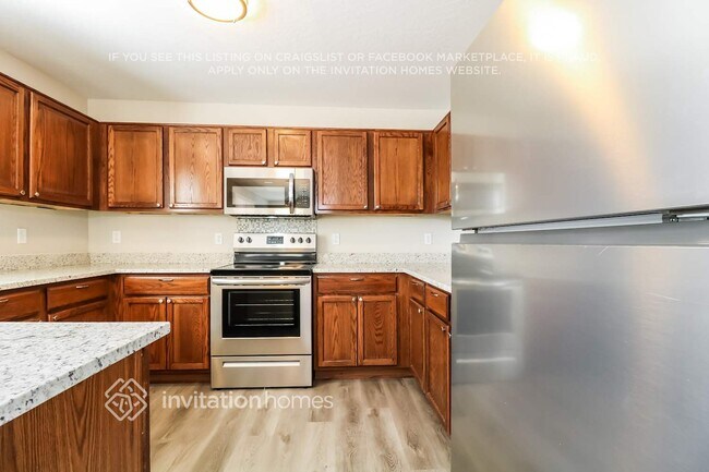 Photo - 718 S 223rd Dr