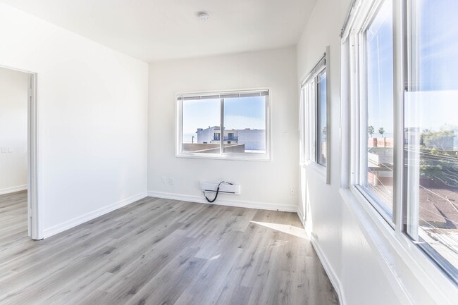 Photo - 39 Sunset Ave