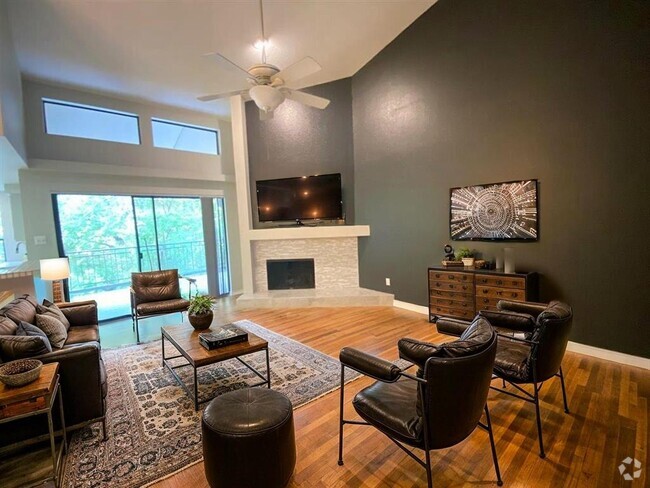 Building Photo - 8200 Neely Dr Unit 205 Rental