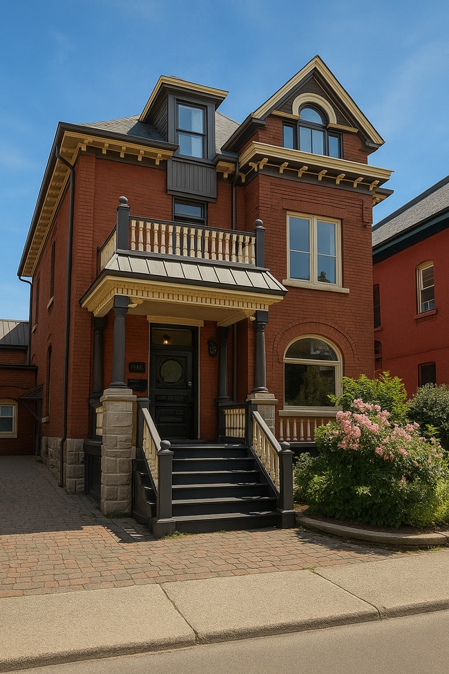 Photo - 12 Somerset St W Unit 3