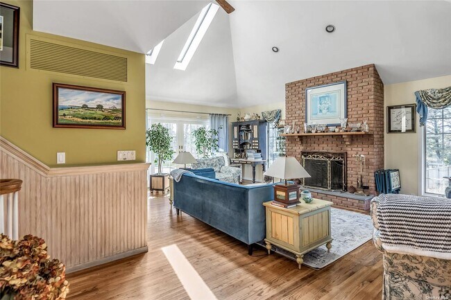 Photo - 3 Pine Grove Ct