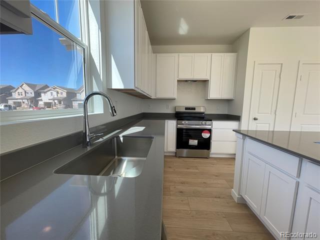 Photo - 755 Yankee Boy Lp