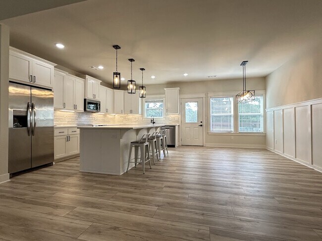 Photo - 27 Shropshire Dr