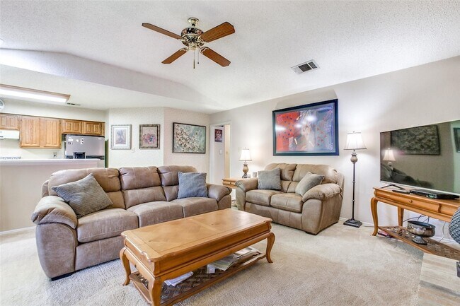 Photo - 9442 Willard St