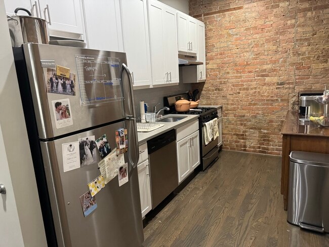 Photo - 2475 N Lincoln Ave Unit 2475