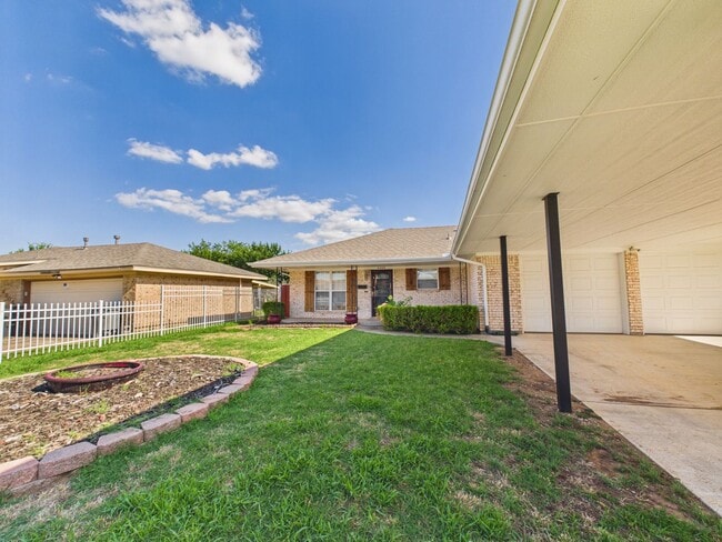 Photo - 6308 NW Taylor Ave